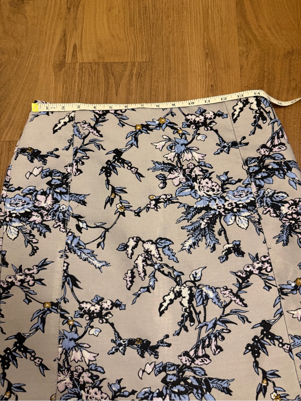 LOFT Beige Mini Skirt with Blue and Black Floral Pattern - Picture 7 of 8